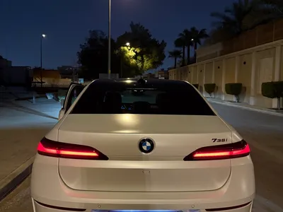 2023 بي ام دبليو الفئة السابعة 735 إل أي