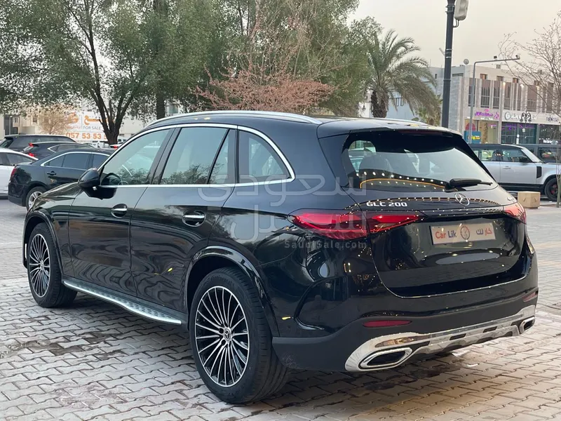2026 مرسيدس - بنز جي إل سي 200