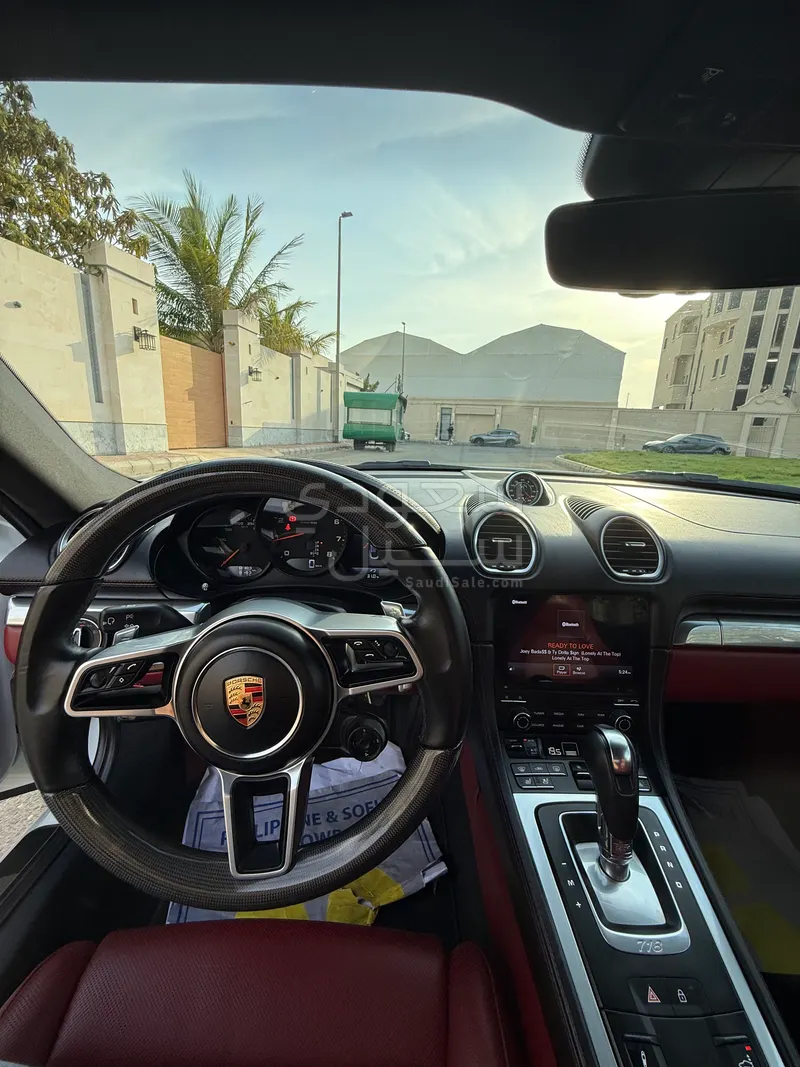 2024 بورش 718 كايمان