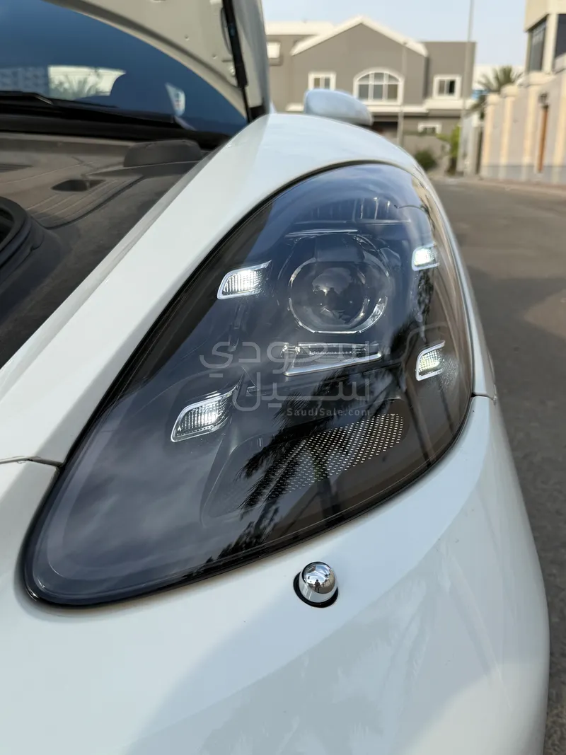 2024 بورش 718 كايمان