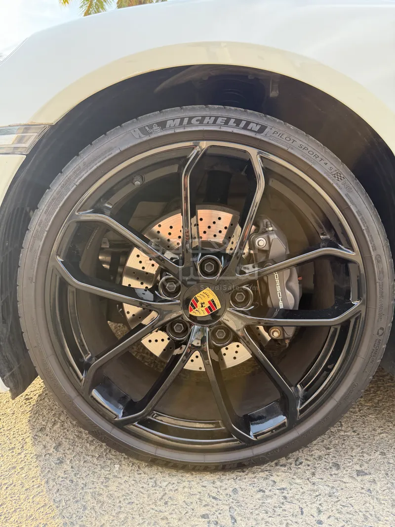 2024 بورش 718 كايمان