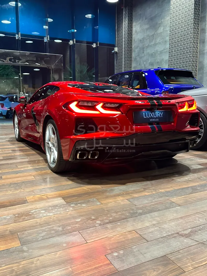 2023 شفروليه كورفيت سي 8