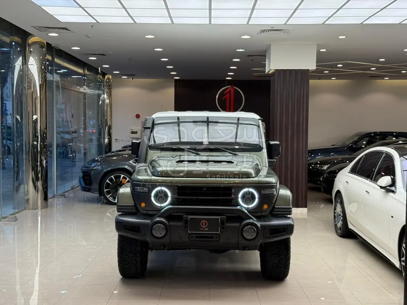 2027 باو 212 T01