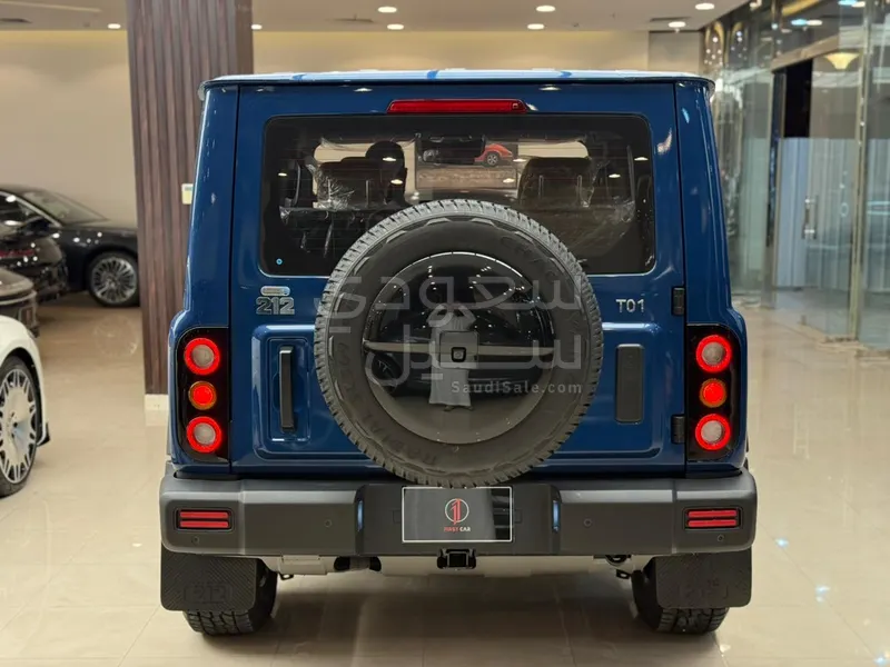 2027 باو 212 T01