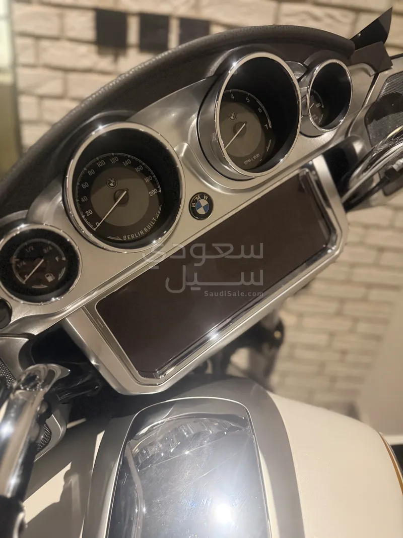 2023 بي ام دبليو دراجة نارية