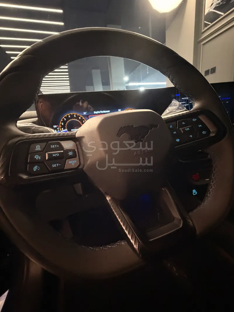 2024 فورد موستانغ دارك هورس