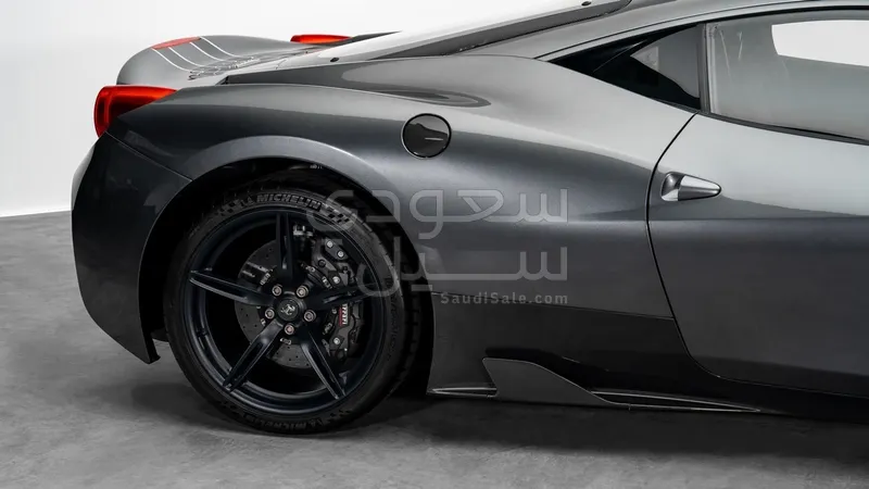 2014 فيراري 458 سبيشل