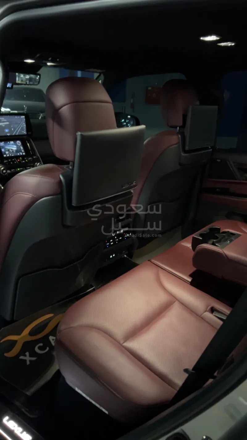 2025 لكزس إل إكس 600 BB