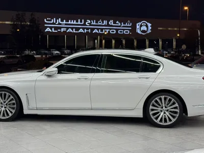 2022 بي ام دبليو الفئة السابعة 730 إل أي