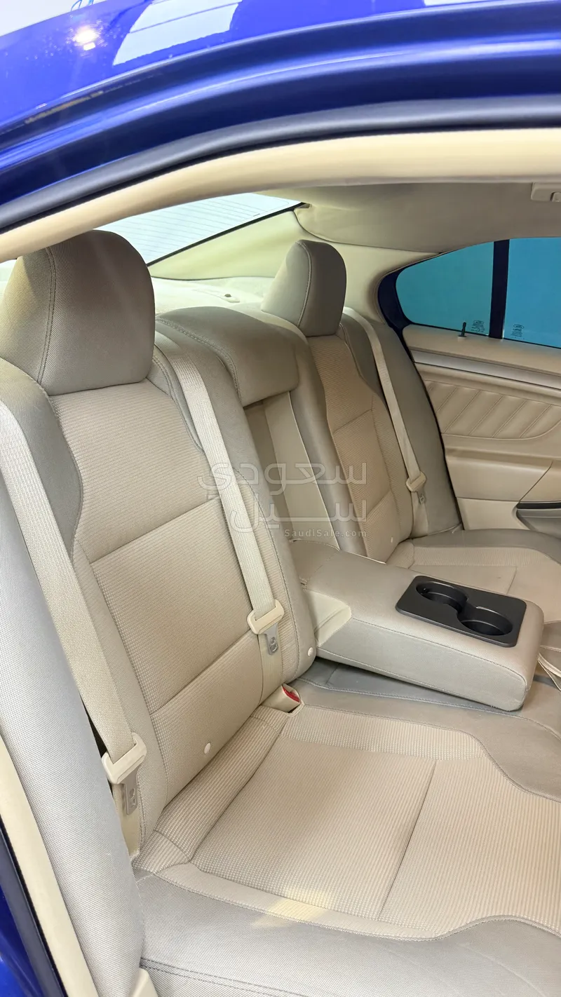 2014 فورد توروس اس اي ال