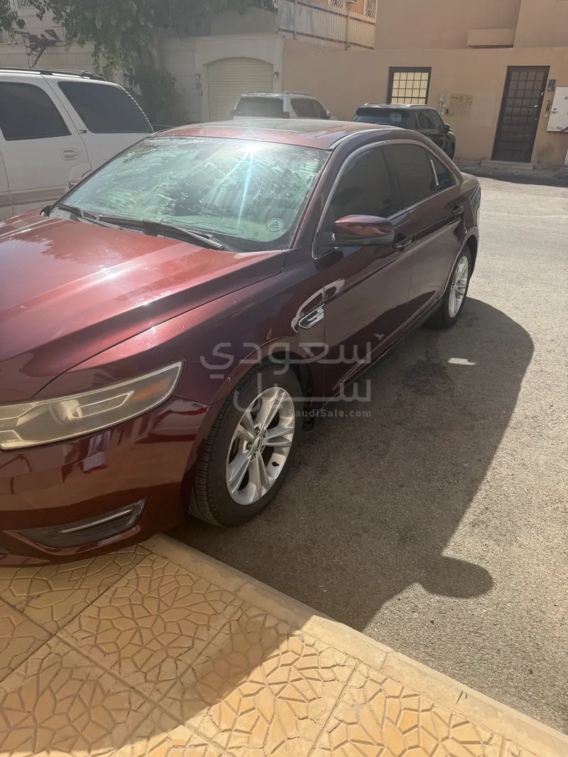 2015 فورد توروس اس اي ال