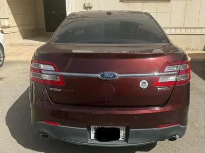 2015 فورد توروس اس اي ال