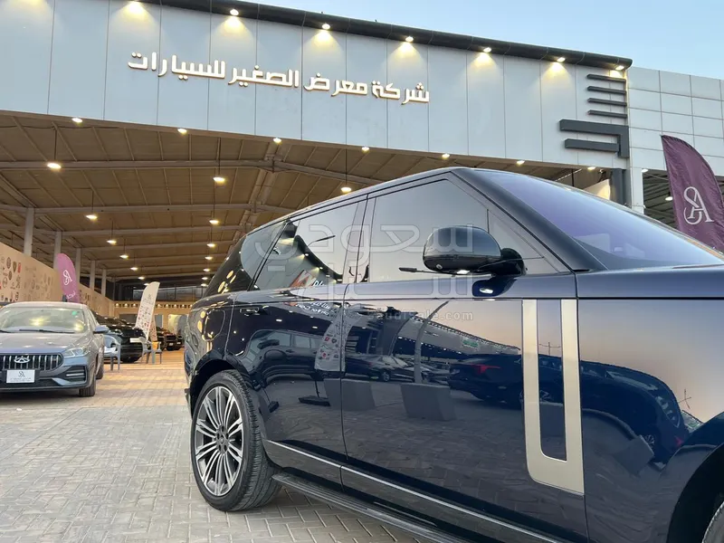 2023 لاند روفر رينج روفر اتش اس اي