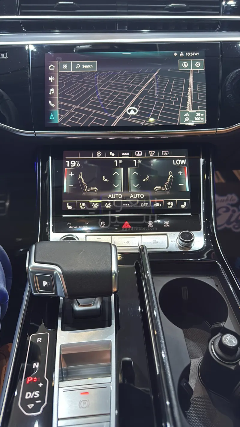 2023 اودي اي 8 ال 55تي اف اس أي