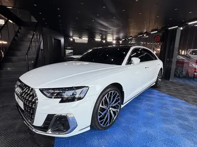 2023 اودي اي 8 ال 55تي اف اس أي