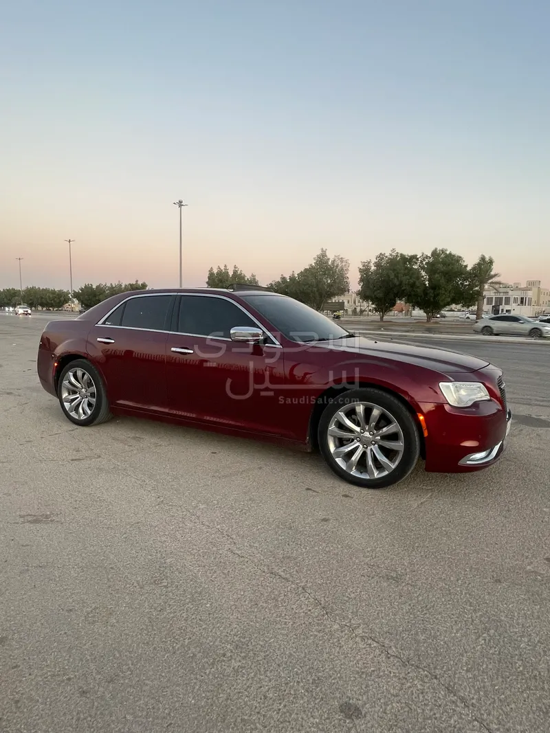 2015 كرايسلر 300 هيمى