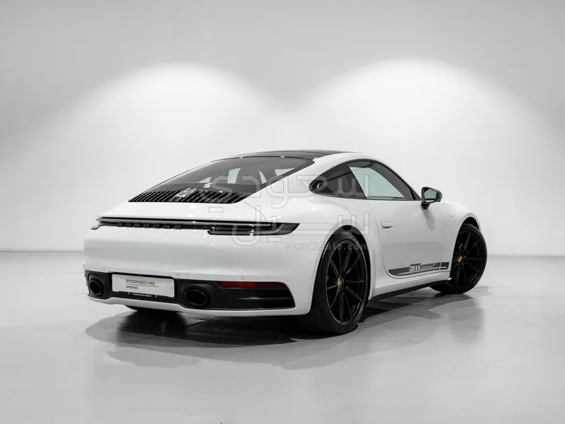 2024 بورش 911 كاريرا تي