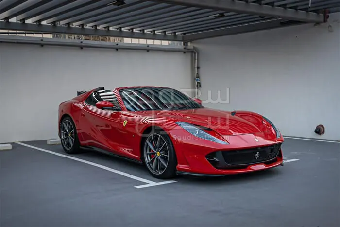 2021 فيراري 812 جي تي اس