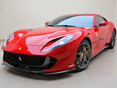 2021 فيراري 812 جي تي اس