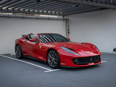 2021 فيراري 812 جي تي اس