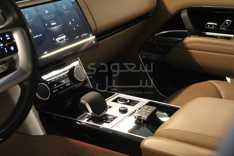2023 لاند روفر رينج روفر اتش اس اي