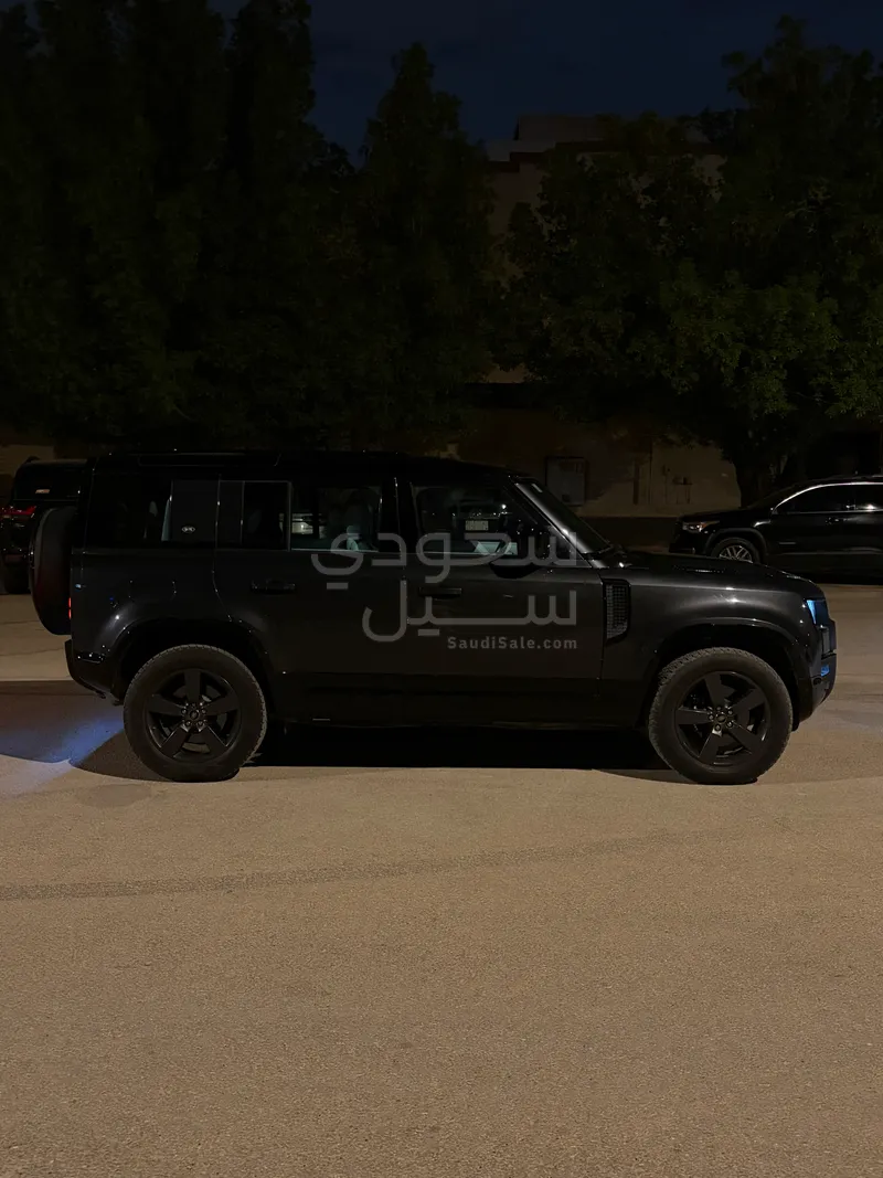 2020 لاند روفر ديفيندر 110 اكس داينمك