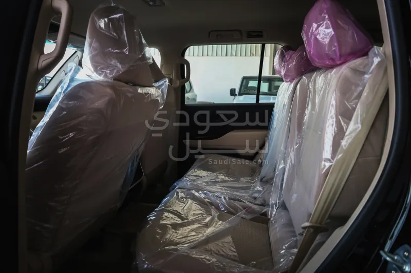 2026 تويوتا لاند كروزر جي اكس ار