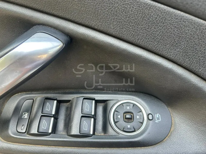 2014 فورد مونديو
