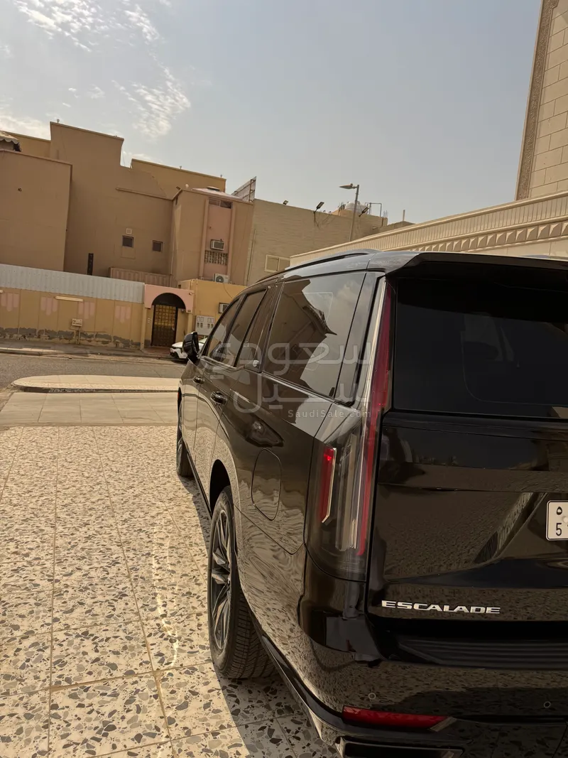 2024 كاديلاك اسكاليد سبورت