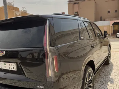 2024 كاديلاك اسكاليد سبورت