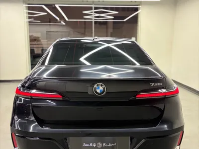 2024 بي ام دبليو الفئة السابعة 735أي