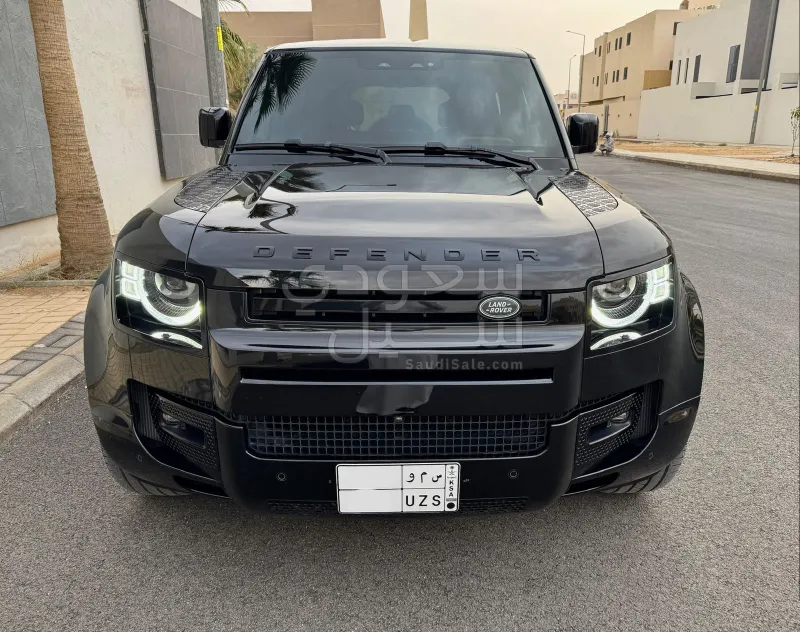 2025 لاند روفر ديفيندر V8 P525 ادشن