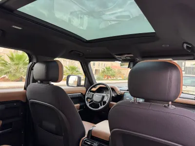 2025 لاند روفر ديفيندر V8 P525 ادشن
