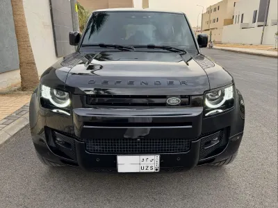 2025 لاند روفر ديفيندر V8 P525 ادشن