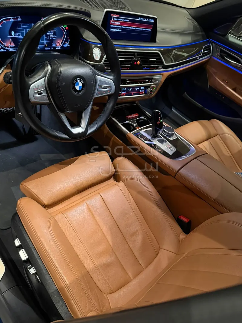 2021 بي ام دبليو الفئة السابعة 730 إل أي