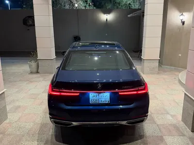 2021 بي ام دبليو الفئة السابعة 730 إل أي
