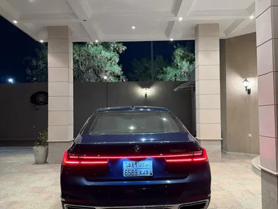 2021 بي ام دبليو الفئة السابعة 730 إل أي
