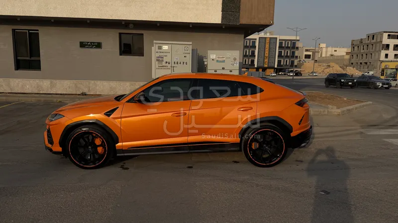 2022 لمبرجيني اوروس