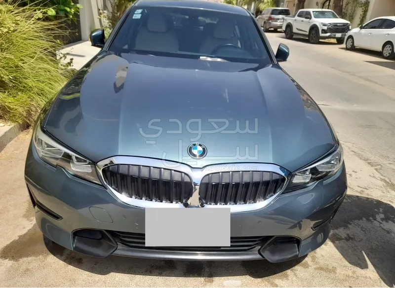 2021 بي ام دبليو الفئة الثالثة 320 دي