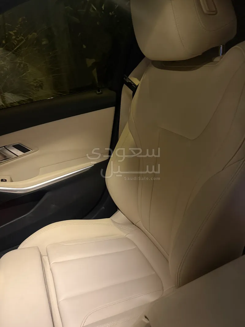 2021 بي ام دبليو الفئة الثالثة 320 دي