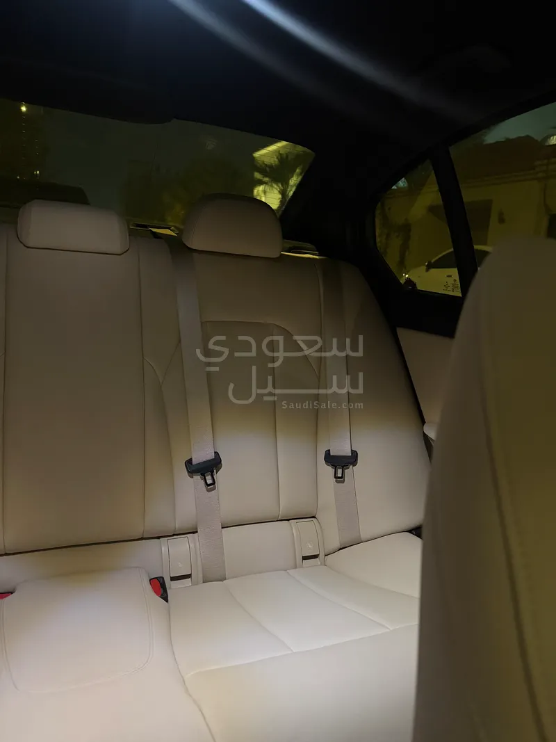 2021 بي ام دبليو الفئة الثالثة 320 دي