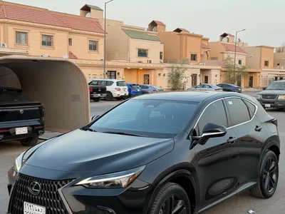 2025 لكزس إن إكس 350