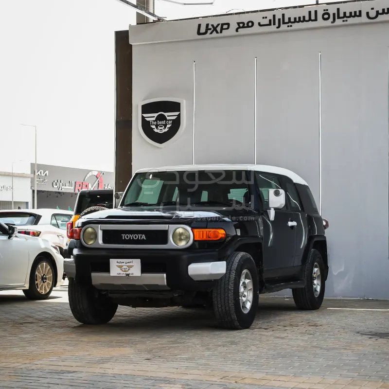 2010 تويوتا اف جي كروزر 2