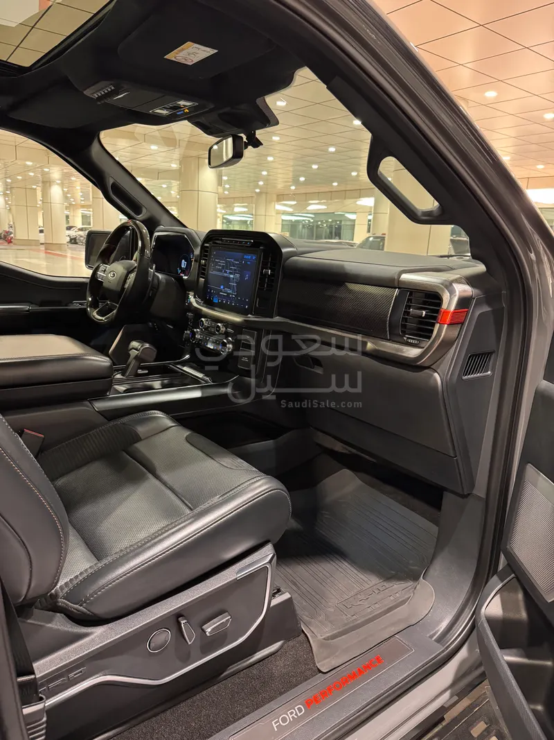 2021 فورد اف 150 رابتور