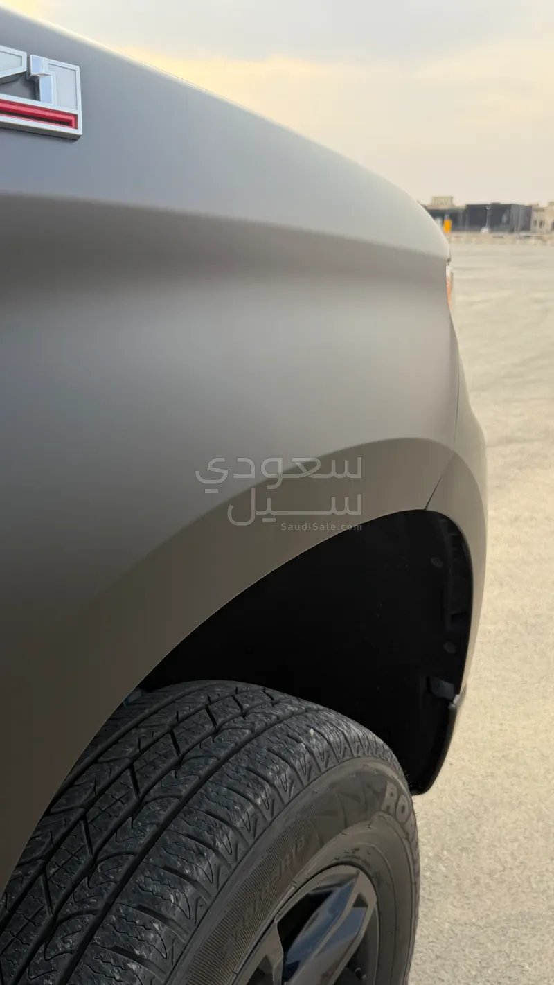 2023 شفروليه سلفرادو تريل بوس