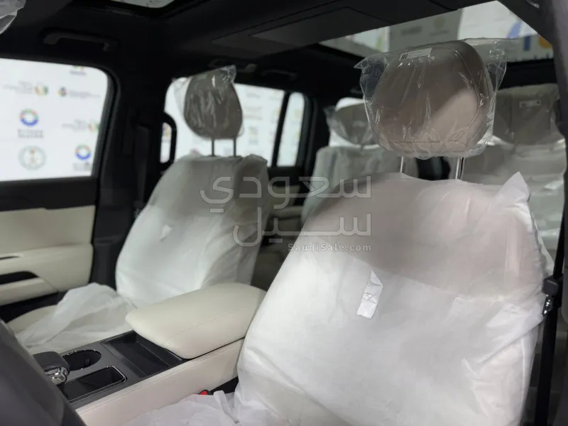 2027 روكس 01