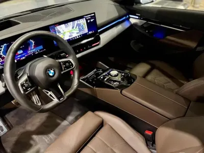 2024 بي ام دبليو الفئة الخامسة 520 أي