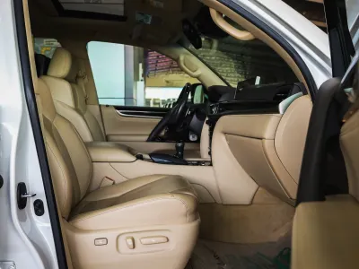 2021 لكزس إل إكس 570 اس