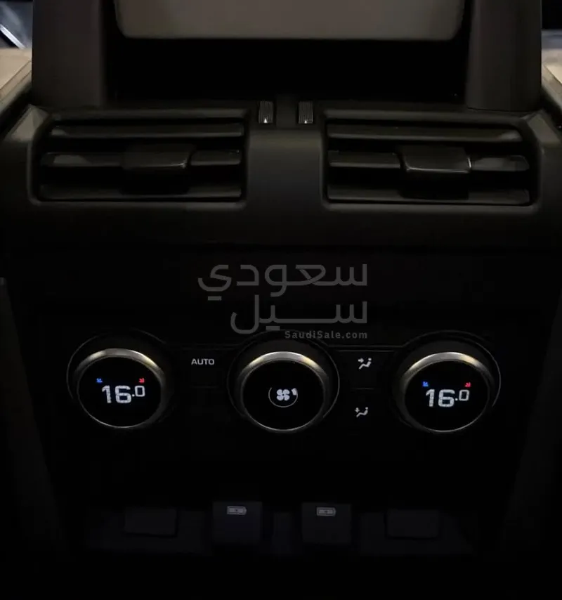 2024 لاند روفر ديفيندر 110 اتش اس اي