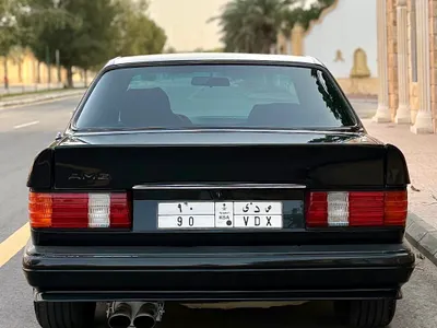 1990 مرسيدس - بنز إس إي إل 560
